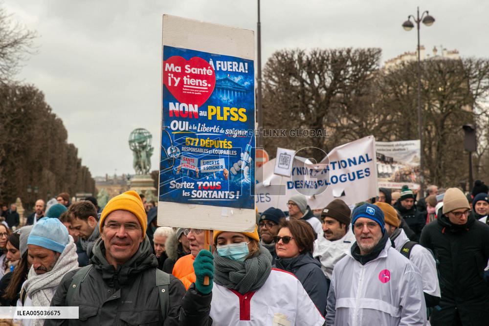 Doctors Protest Against Health Reform - Paris