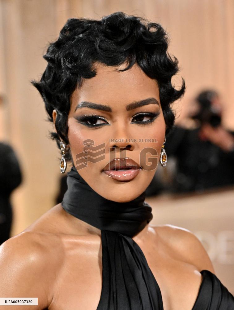 83rd Annual Golden Globes - Arrivals