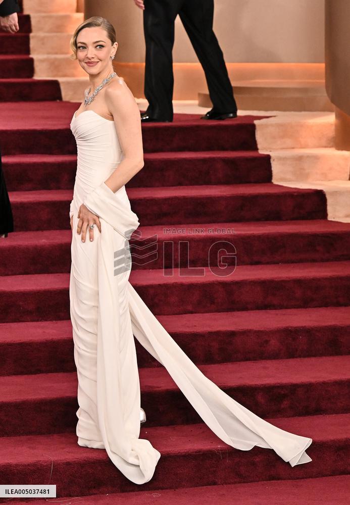 83rd Annual Golden Globes - Arrivals