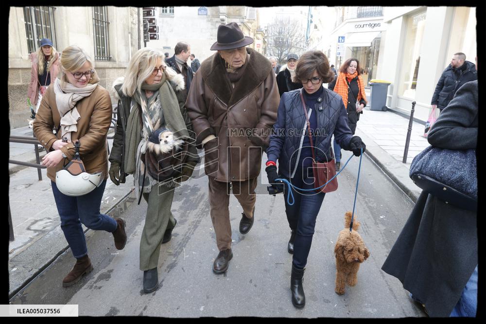 Exclusive - Dog Wellness Spaces in Paris With Rachida Dati - Paris