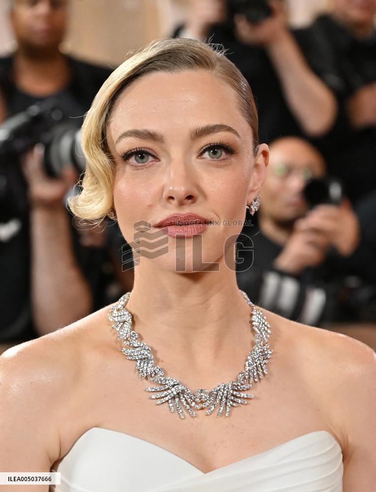 83rd Annual Golden Globes - Arrivals