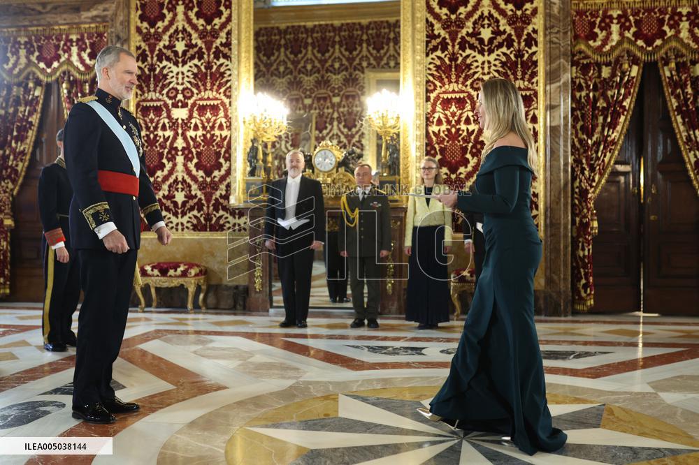 The King Receives the Letters of Credence of The New Ambassadors - Madrid