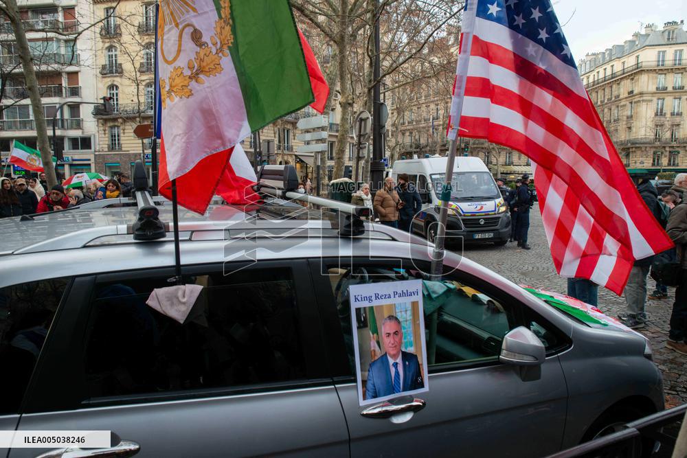 Rally in Support of The Protest in Iran - Paris