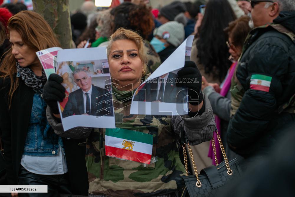 Rally in Support of The Protest in Iran - Paris