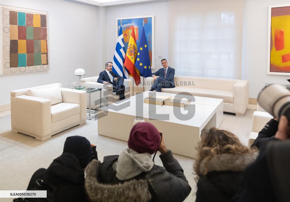 Sánchez Receives Greek Prime Minister Mitsotakis - Madrid