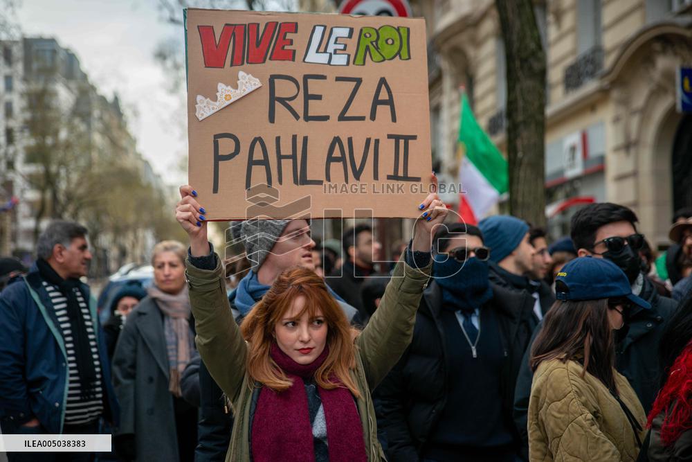 Rally in Support of The Protest in Iran - Paris