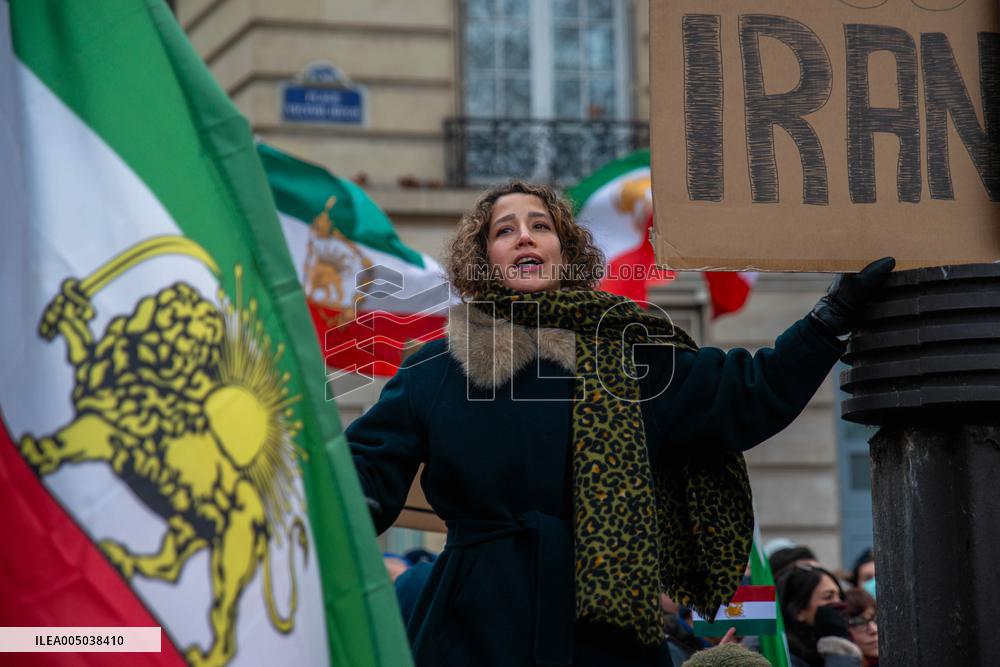 Rally in Support of The Protest in Iran - Paris