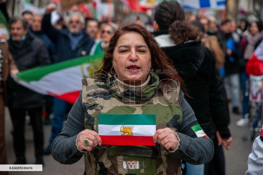 Rally in Support of The Protest in Iran - Paris