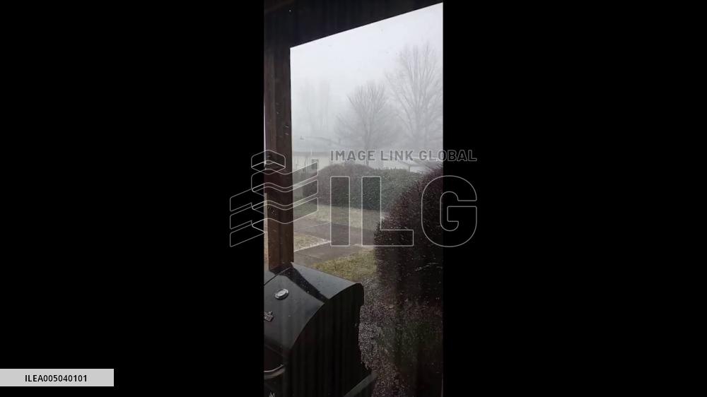 US: Cold Front Brings Snow and High Winds to Virginia