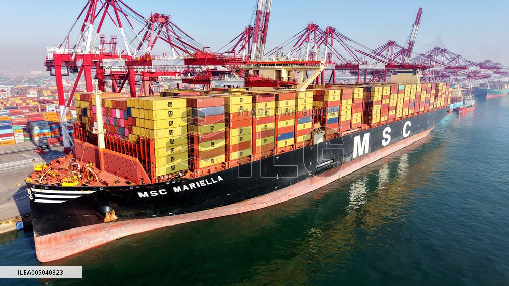 Qingdao Port Foreign Trade Containers