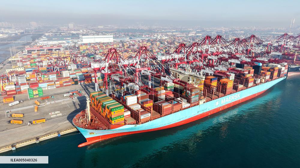 Qingdao Port Foreign Trade Containers