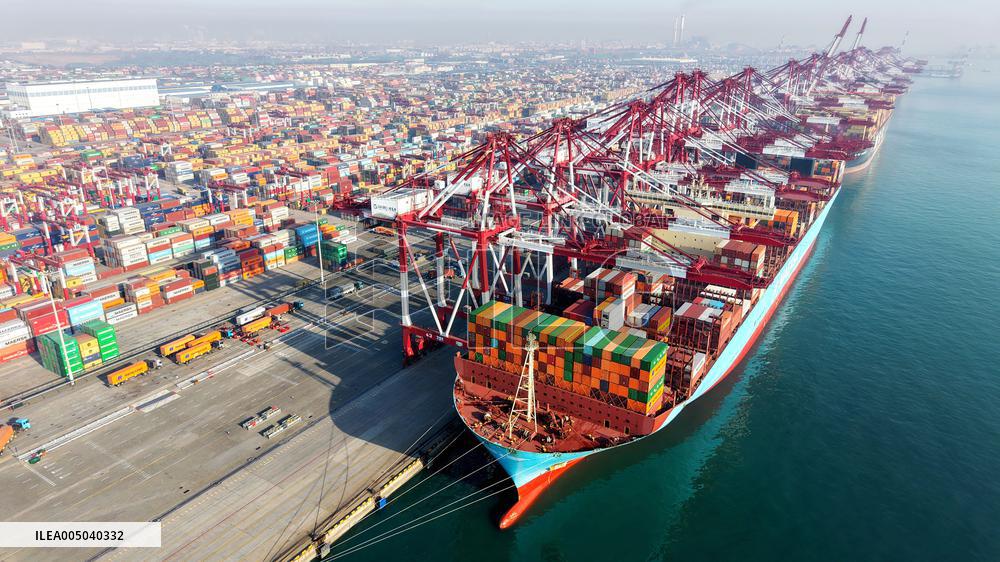 Qingdao Port Foreign Trade Containers