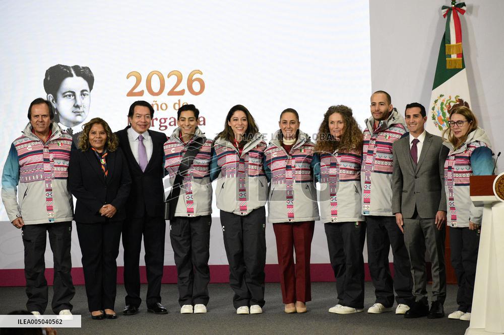 President Of Mexico Presents The Flag To The Athletes Representing Mexico At The Winter Games - Mexico City