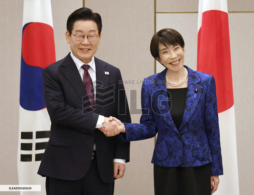 Japan-S. Korea summit