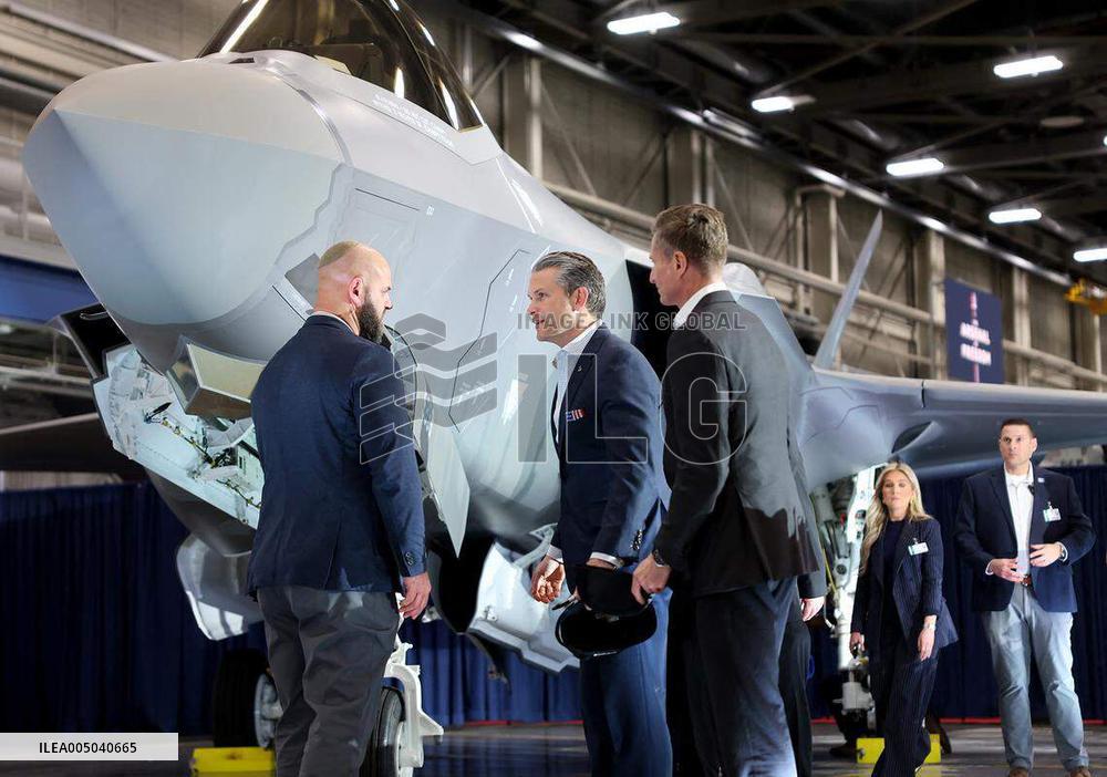 Defense Secretary Speaks at Lockheed Martin Facility - Fort Worth