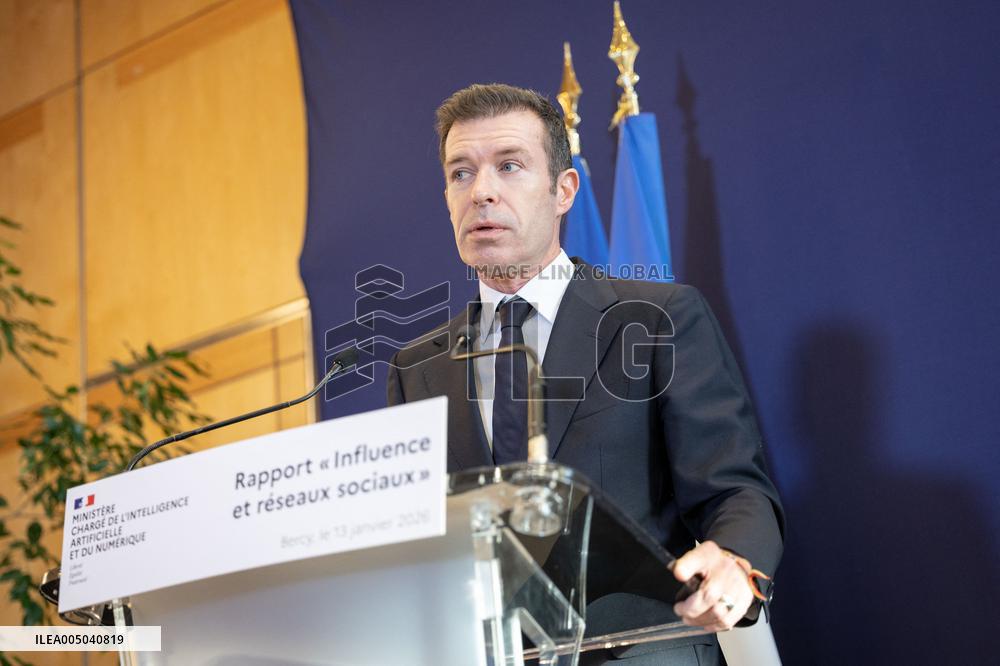 Submission of the report "Influence and Social Networks" to the government - Paris AJ