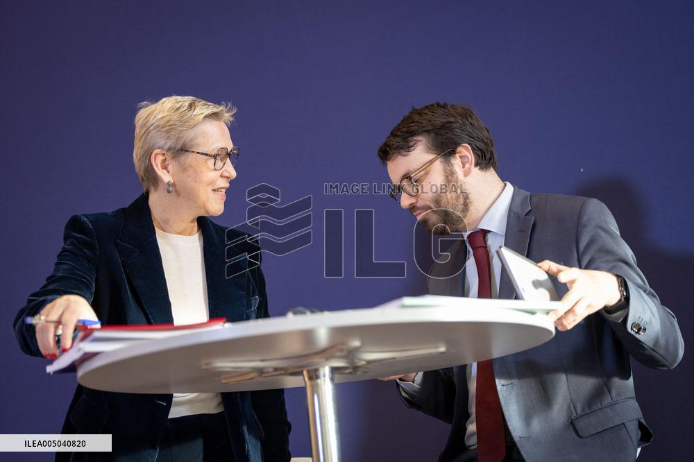 Submission of the report "Influence and Social Networks" to the government - Paris AJ