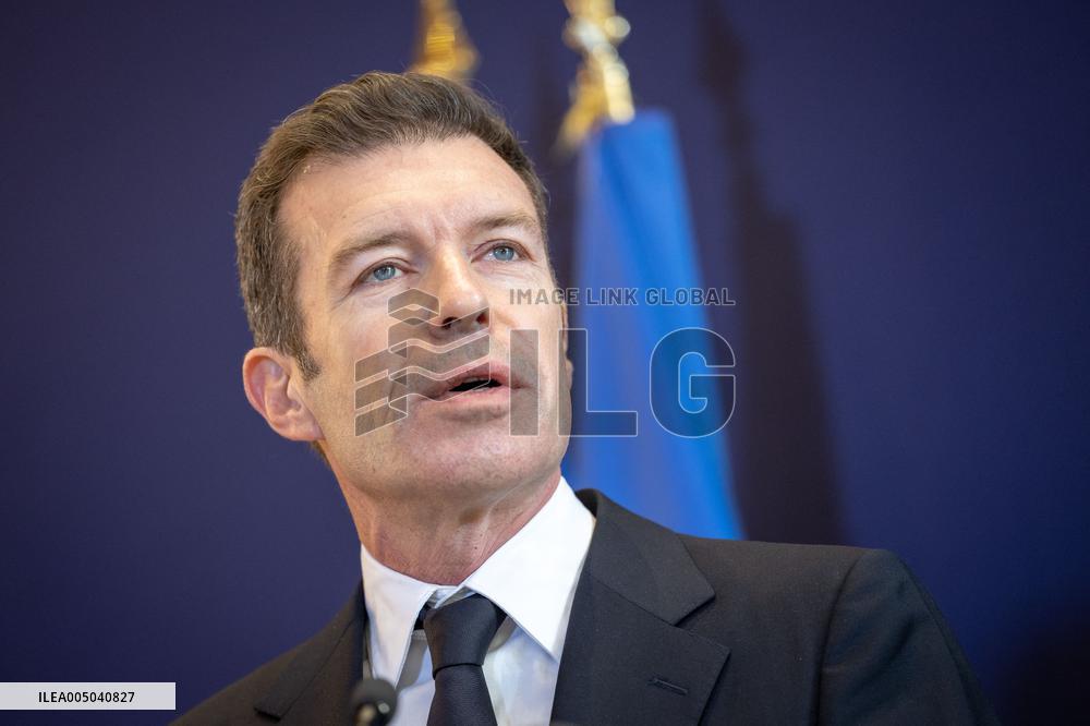 Submission of the report "Influence and Social Networks" to the government - Paris AJ