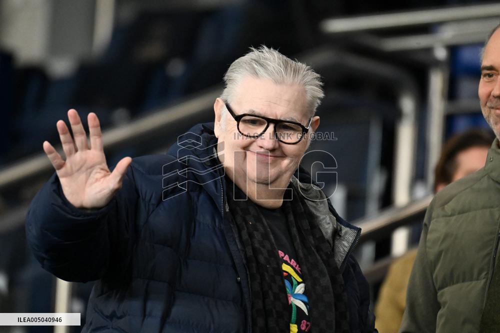 Celebs At PSG vs Paris FC Match - Paris