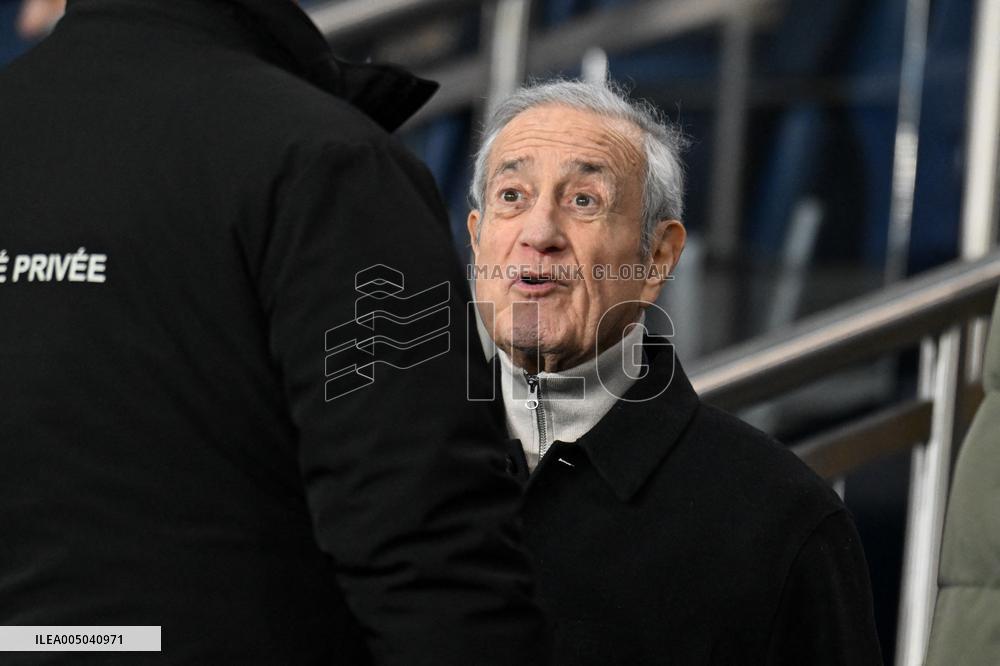 Celebs At PSG vs Paris FC Match - Paris
