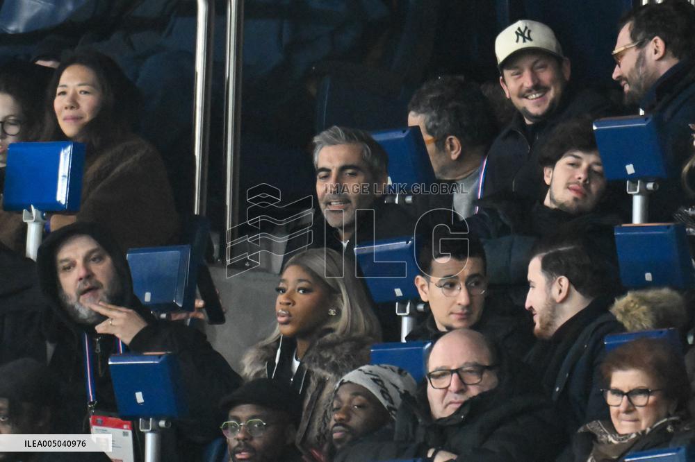 Celebs At PSG vs Paris FC Match - Paris