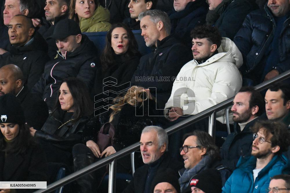 Celebs At PSG vs Paris FC Match - Paris