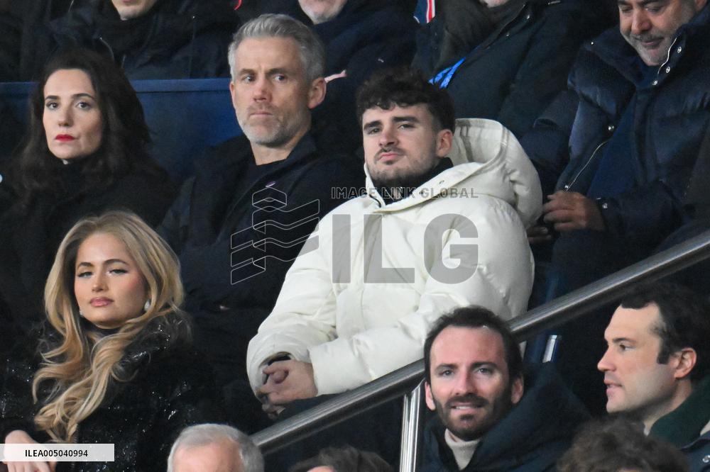 Celebs At PSG vs Paris FC Match - Paris