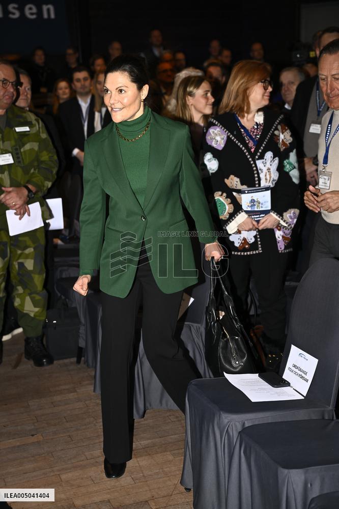 SOCIETY AND DEFENSE 2026