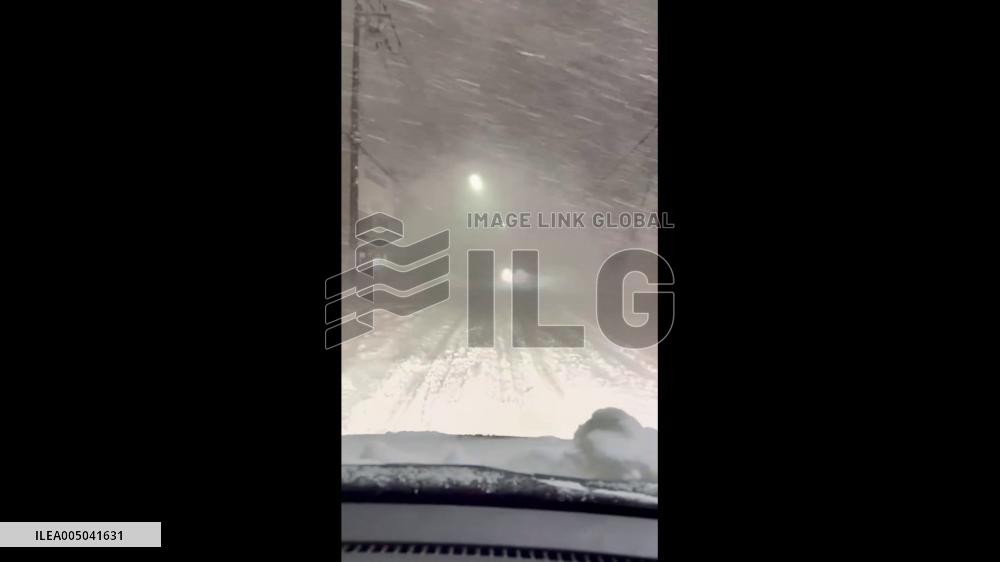 Japan: Blizzard Conditions Reduce Visibility in Sapporo Area 2