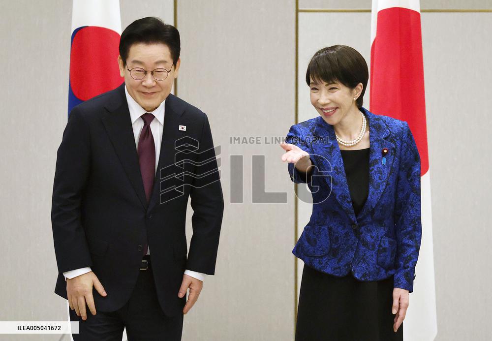 Japan-S. Korea summit