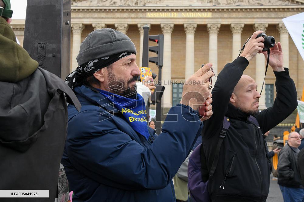 Farmers Protest in Front Of The National Assembly - Paris