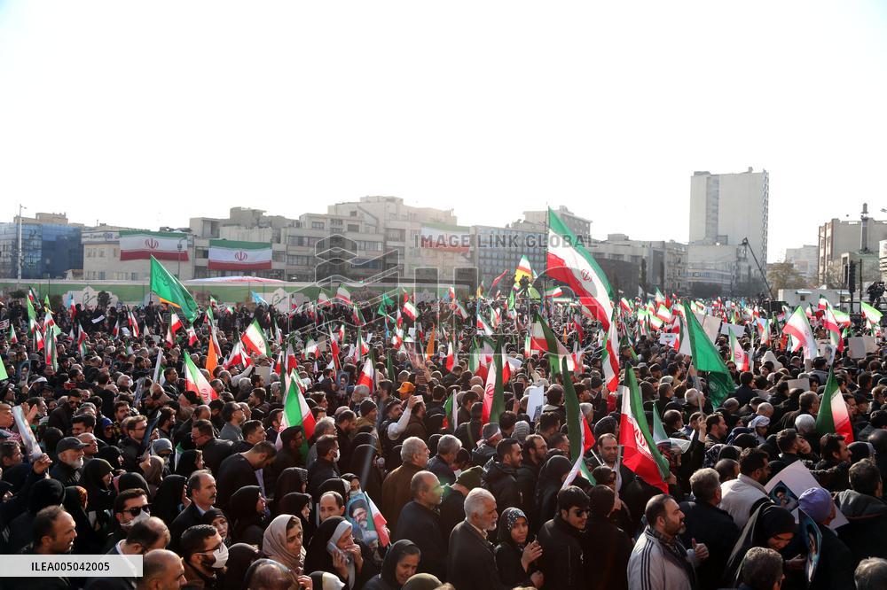 Iranian Protesters Participate in a Pro-Government Rally - Tehran