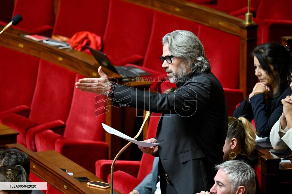 Session of Questions to The Government - Paris