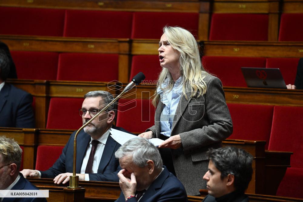 Session of Questions to The Government - Paris