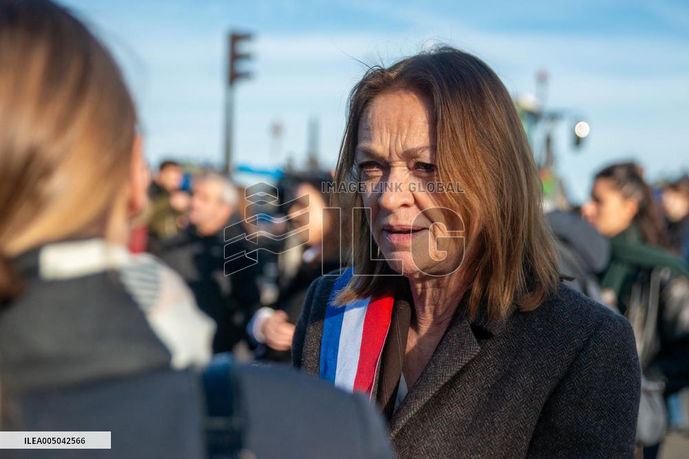 Farmers Protest in Front Of The National Assembly - Paris