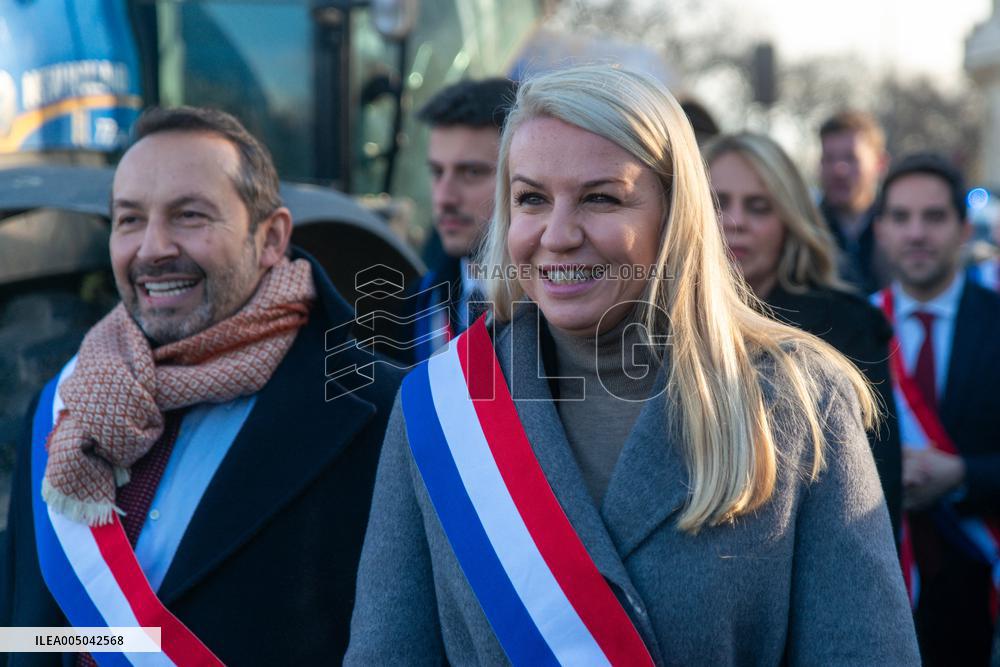 Farmers Protest in Front Of The National Assembly - Paris