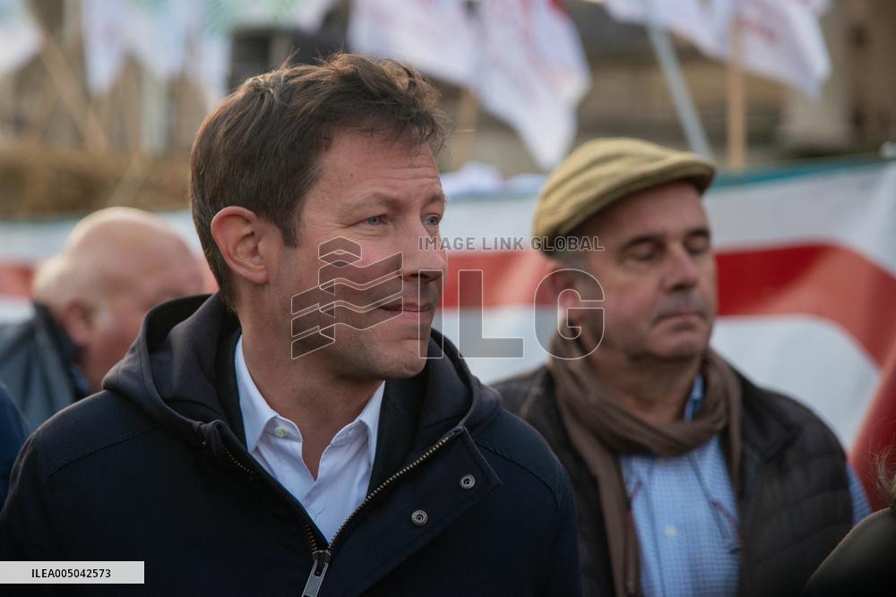 Farmers Protest in Front Of The National Assembly - Paris