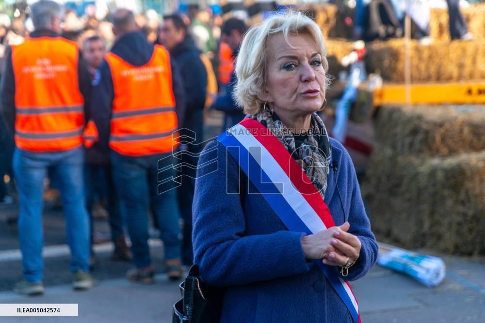 Farmers Protest in Front Of The National Assembly - Paris