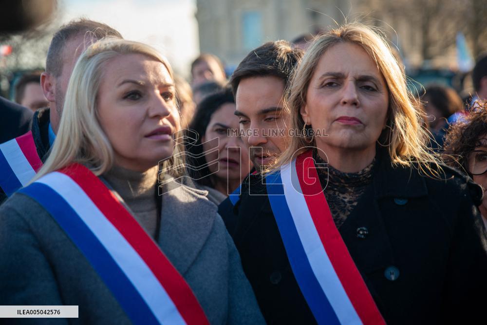 Farmers Protest in Front Of The National Assembly - Paris