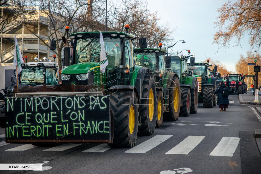 Farmers Protest in Front Of The National Assembly - Paris