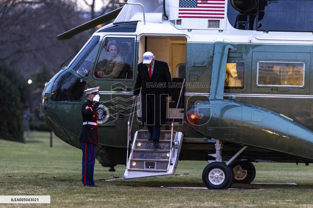 President Trumpreturns to the White House from Detroit, Michgan