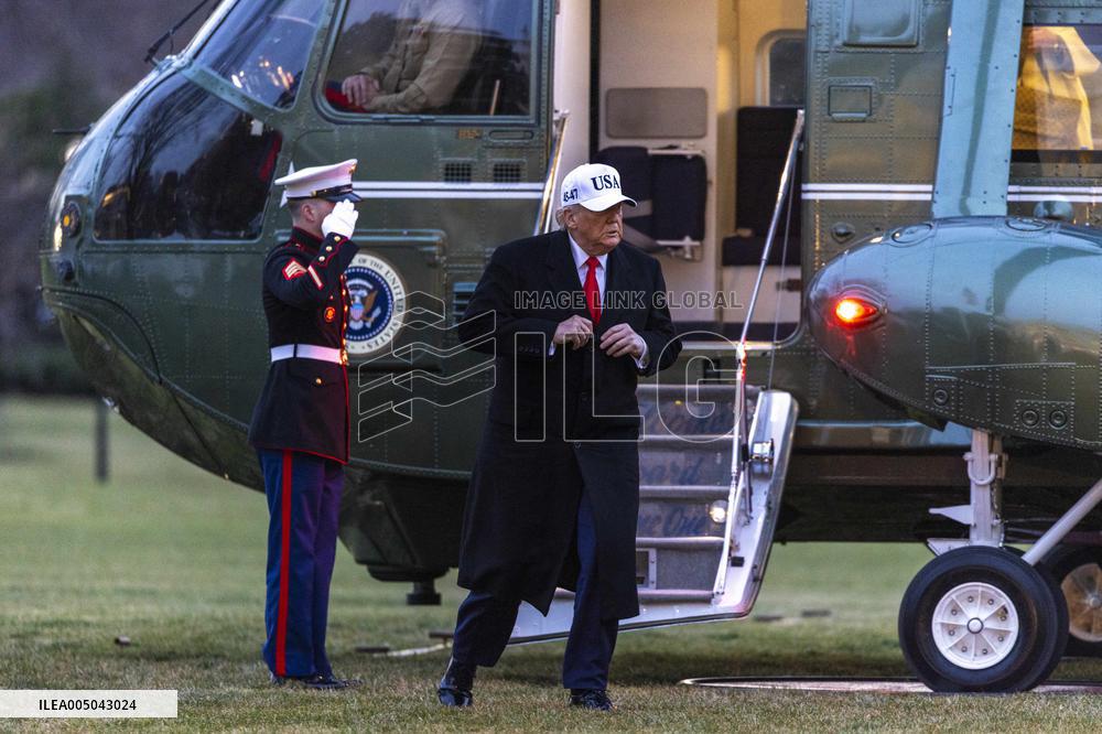 President Trumpreturns to the White House from Detroit, Michgan