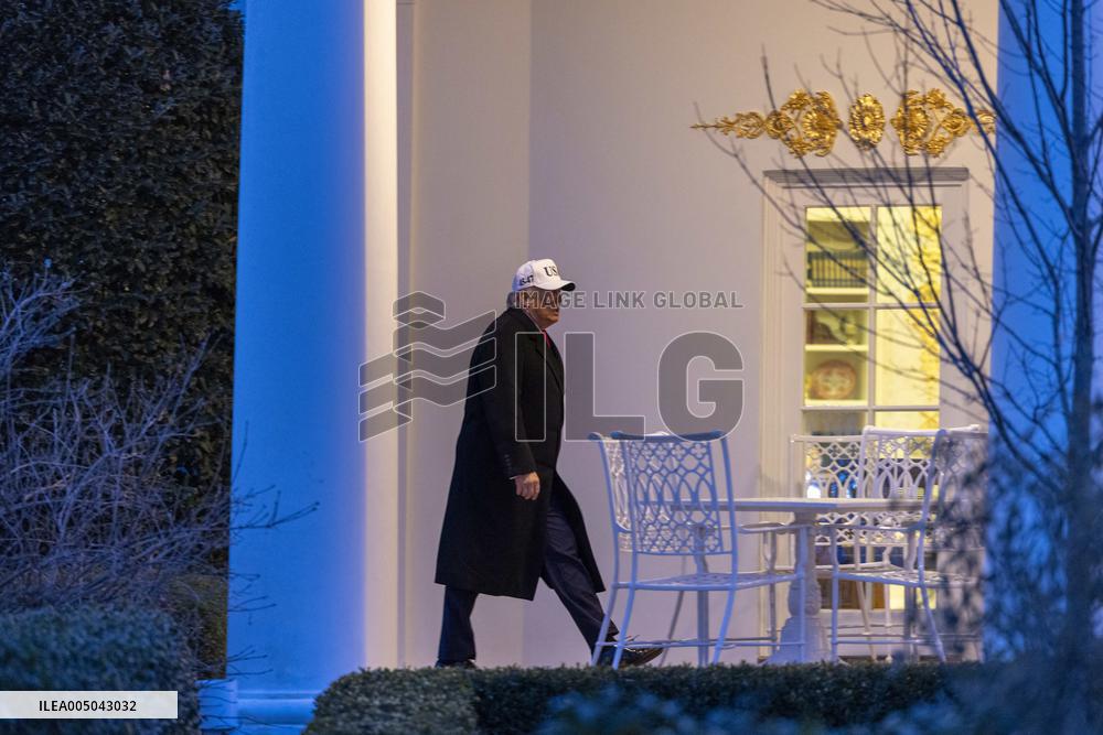 President Trumpreturns to the White House from Detroit, Michgan