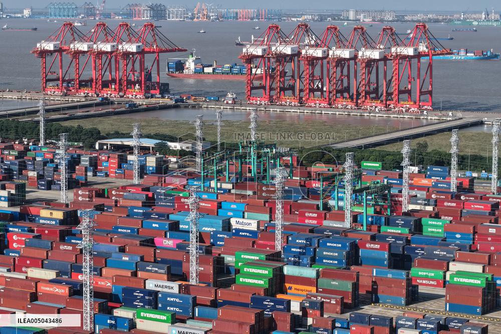 Shanghai Port Container Foreign Trade Terminal