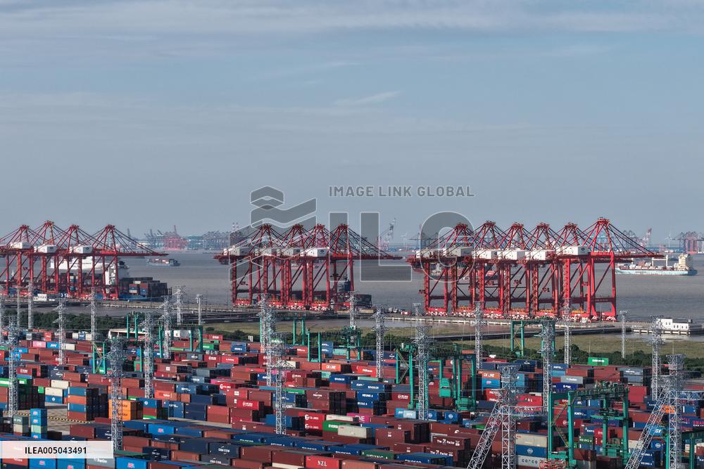 Shanghai Port Container Foreign Trade Terminal