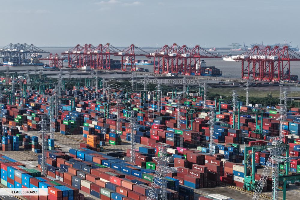 Shanghai Port Container Foreign Trade Terminal