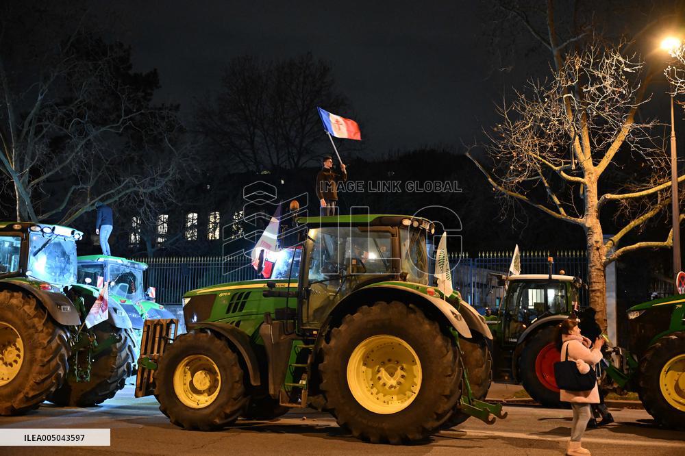 Farmers protest in front of the National Assembly - Paris