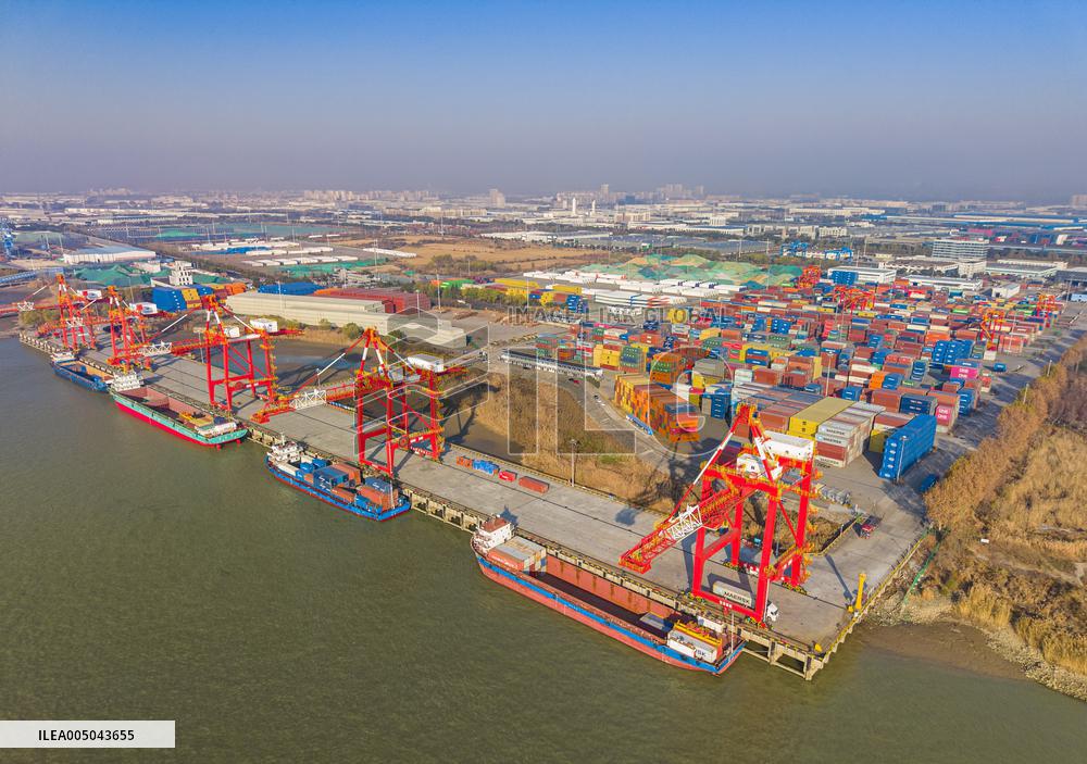 Yangzhou Port