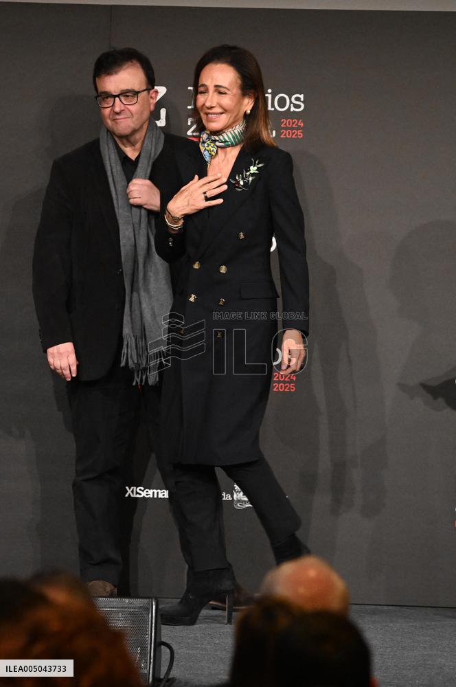 Queen Letizia At Zenda Awards - Madrid