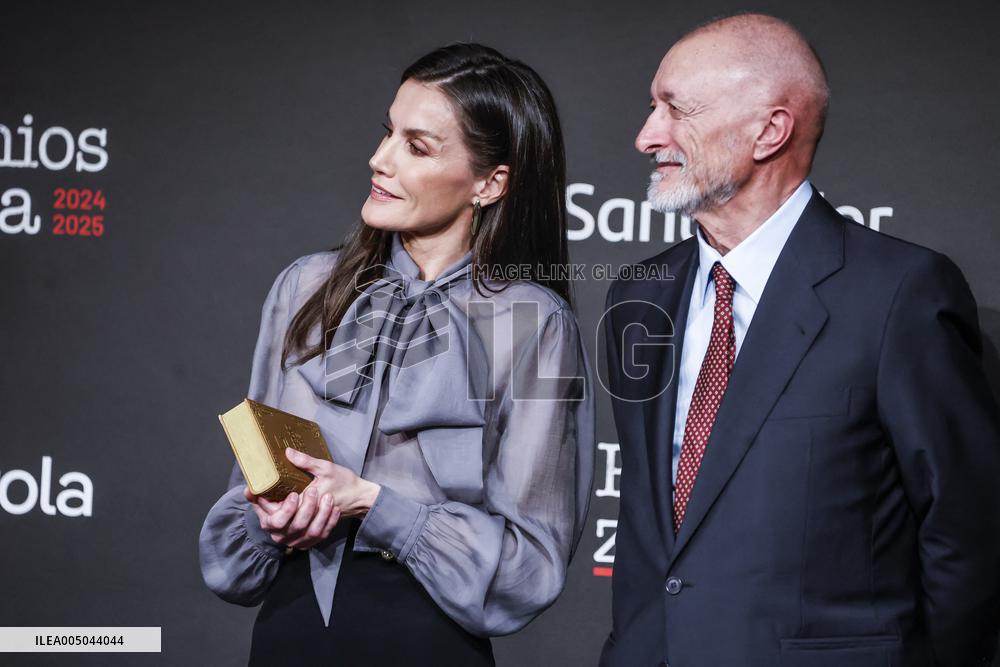 Queen Letizia At Zenda Awards - Madrid